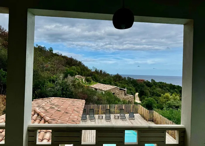 Mare E Machja Avec Piscine Et Vue