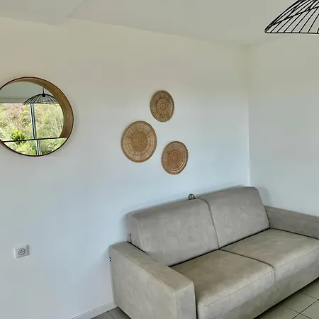 Mare E Machja Avec Piscine Et Vue *