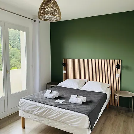 Mare E Machja Avec Piscine Et Vue *