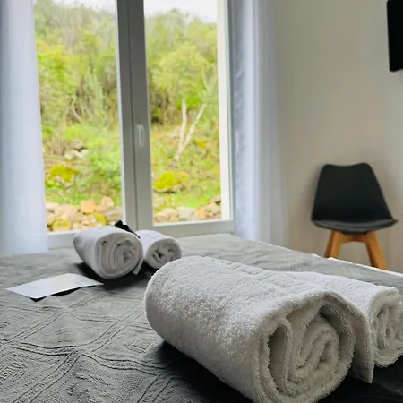 Mare E Machja Avec Piscine Et Vue