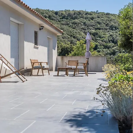 Vila Mare E Machja Avec Piscine Et Vue