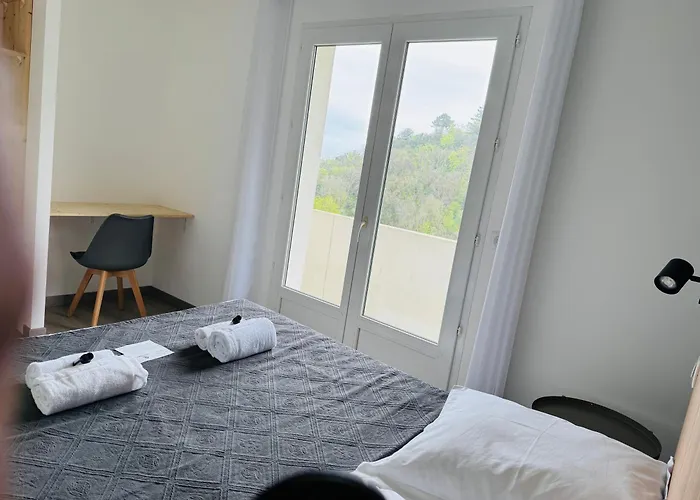 Mare E Machja Avec Piscine Et Vue 萨里索伦札拉