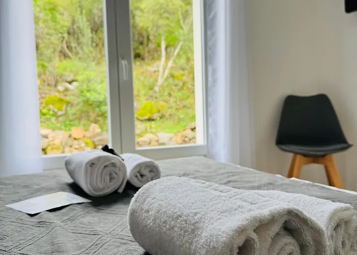 Mare E Machja Avec Piscine Et Vue